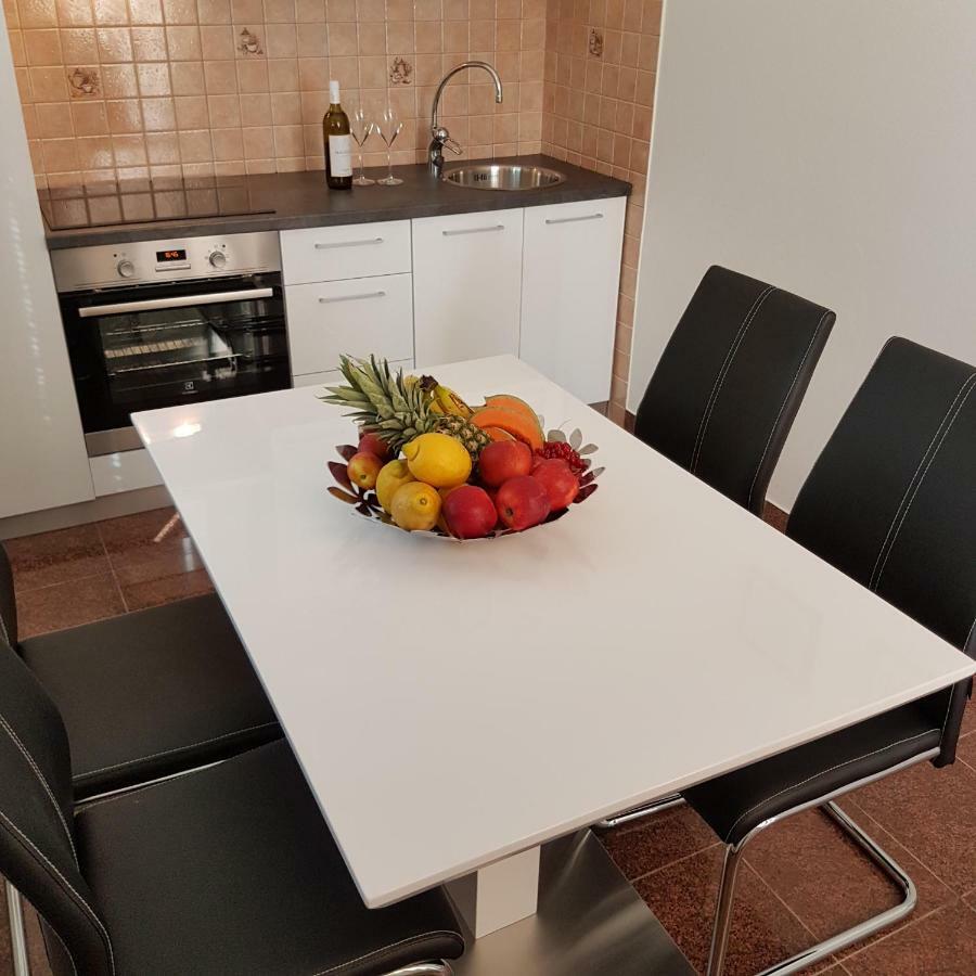Apartment Antonio Biograd Na Moru Exteriör bild